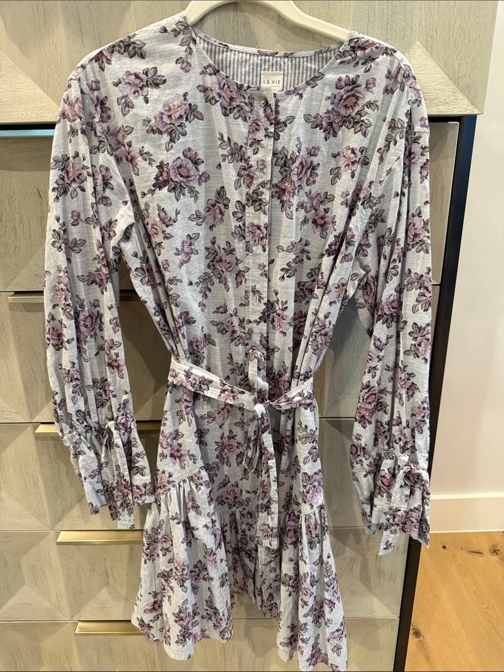 Cotton Floral Tie-Waist Long Sleeve Dress in Lavender Floral